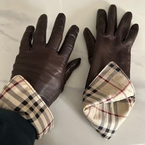Burberry gloves